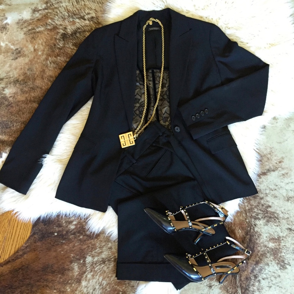 TAHARI Black Blazer SZ. 6